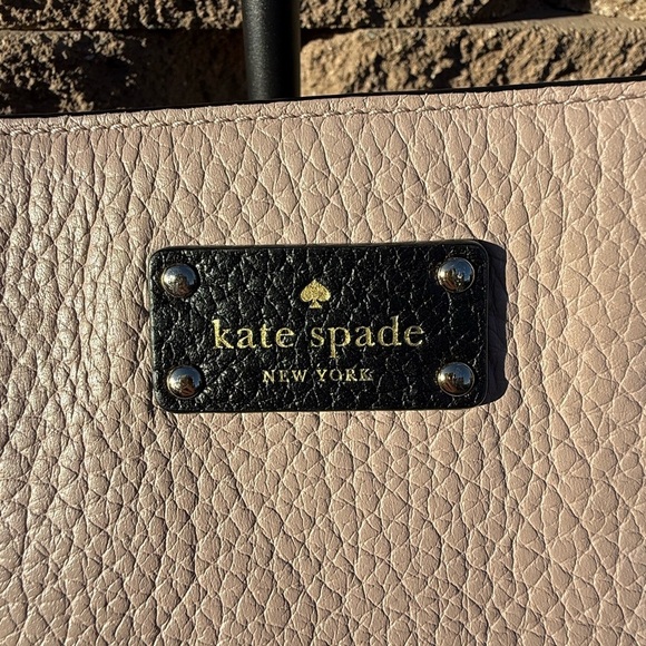 Kate Spade tan and black cross body purse in EUC - Picture 6 of 8